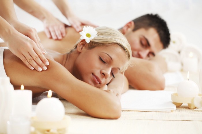 spa-couple-700x466